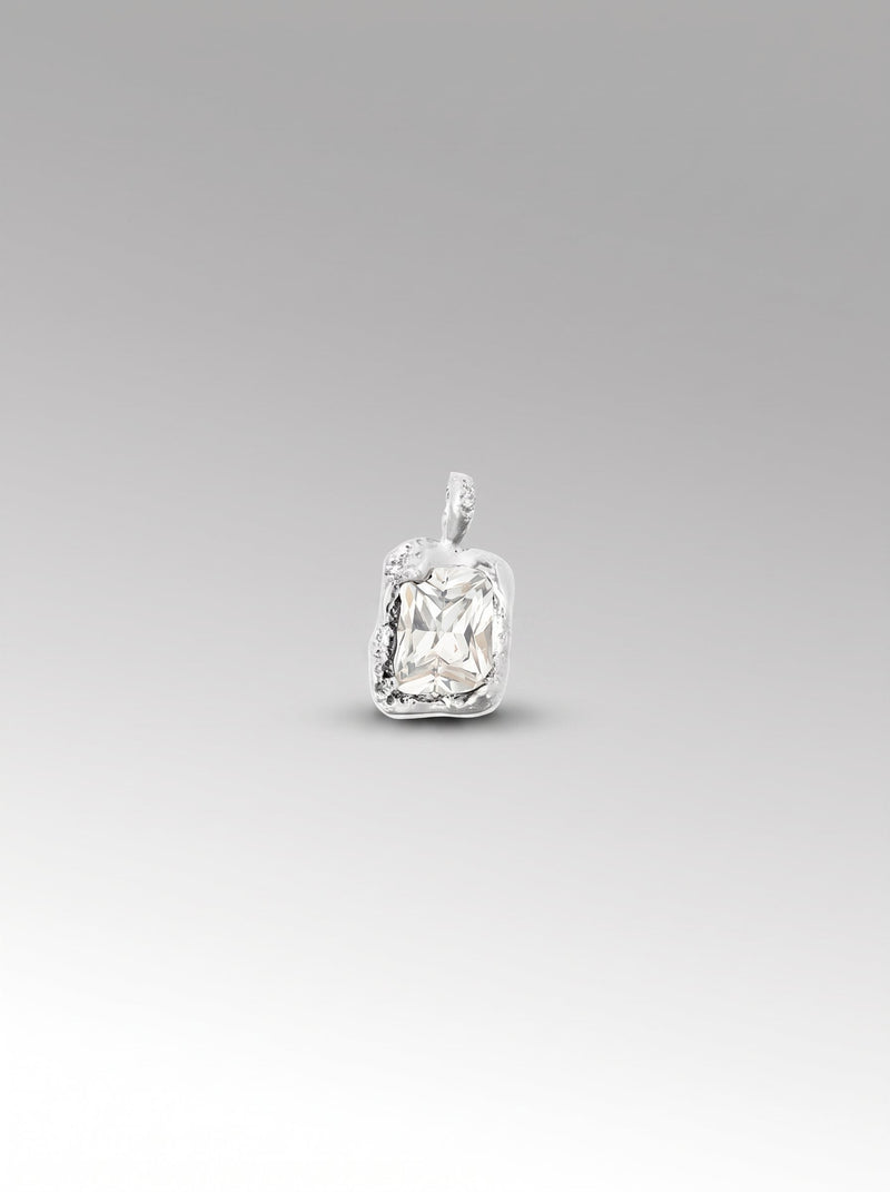 Iaio Charm – Silver / White