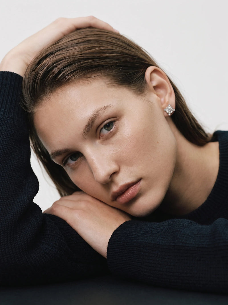 Solitario con Garras earrings – Silver