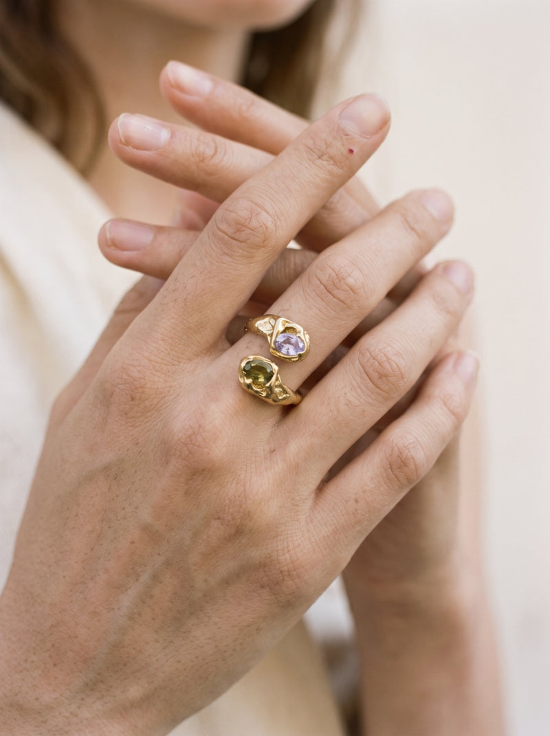 Buganvilla ring – Gold Plated / Lavender Peridot