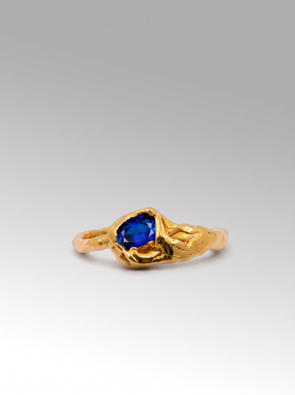 Clavel ring – Gold Plated / Sapphire