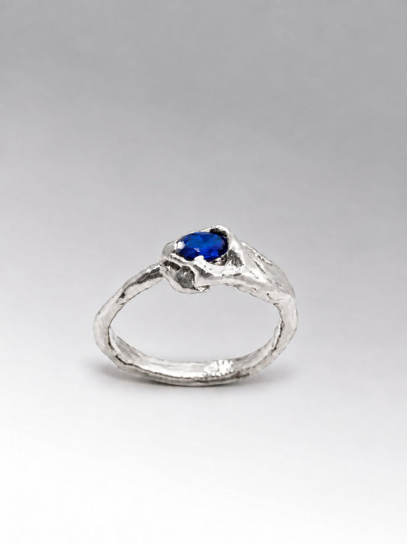 Clavel ring – Silver / Sapphire