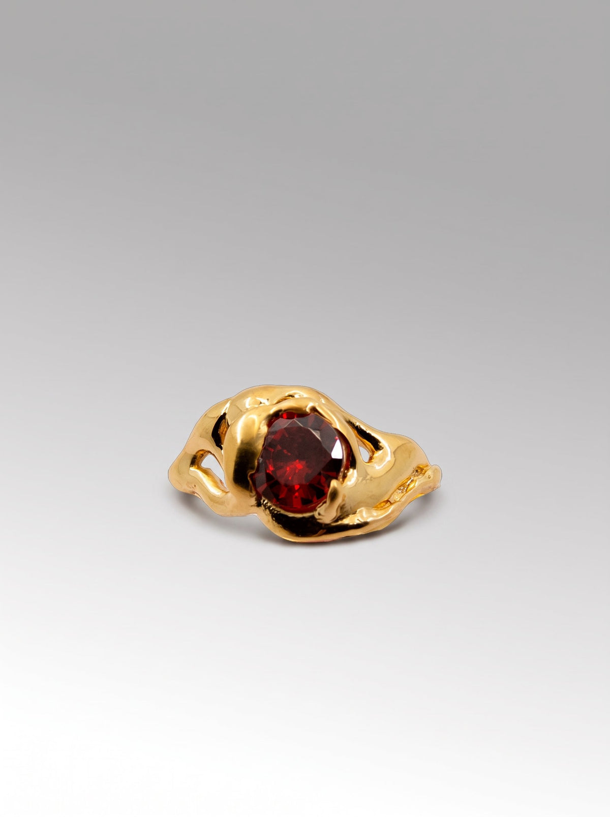 Dalia ring – Gold Plated / Garnet
