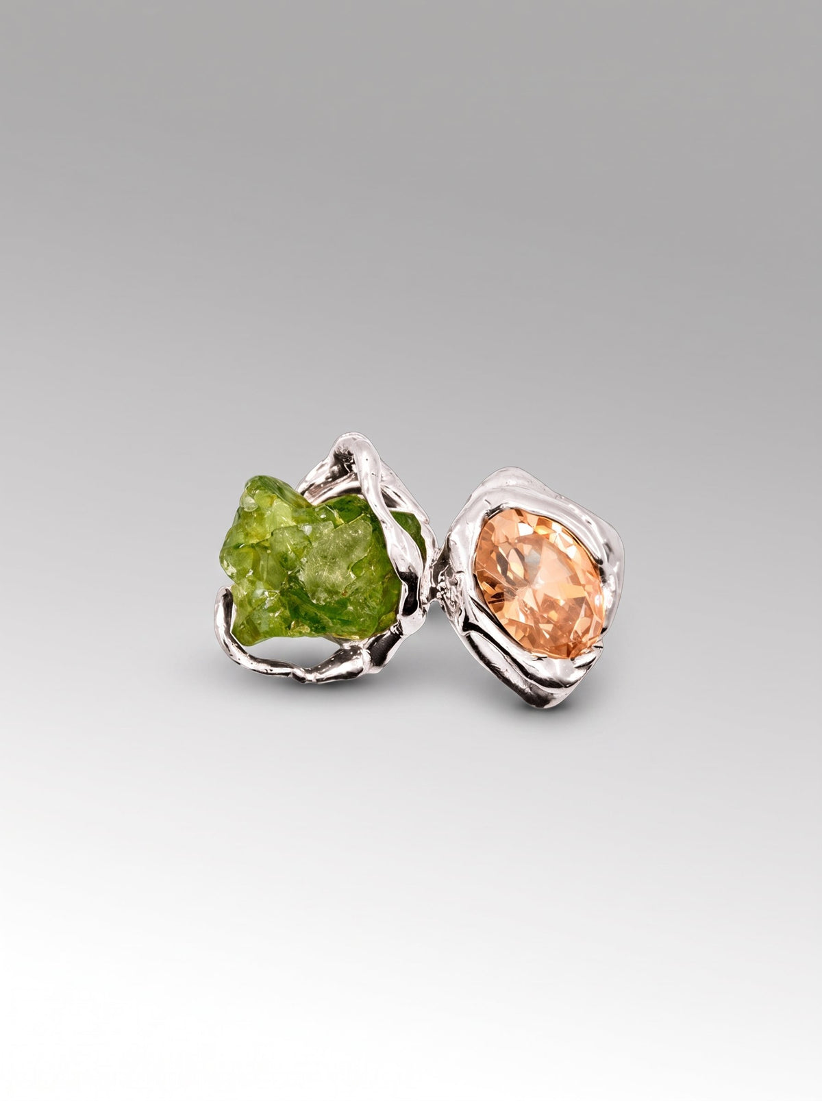Nova Ring – Silver / Champagne Peridot