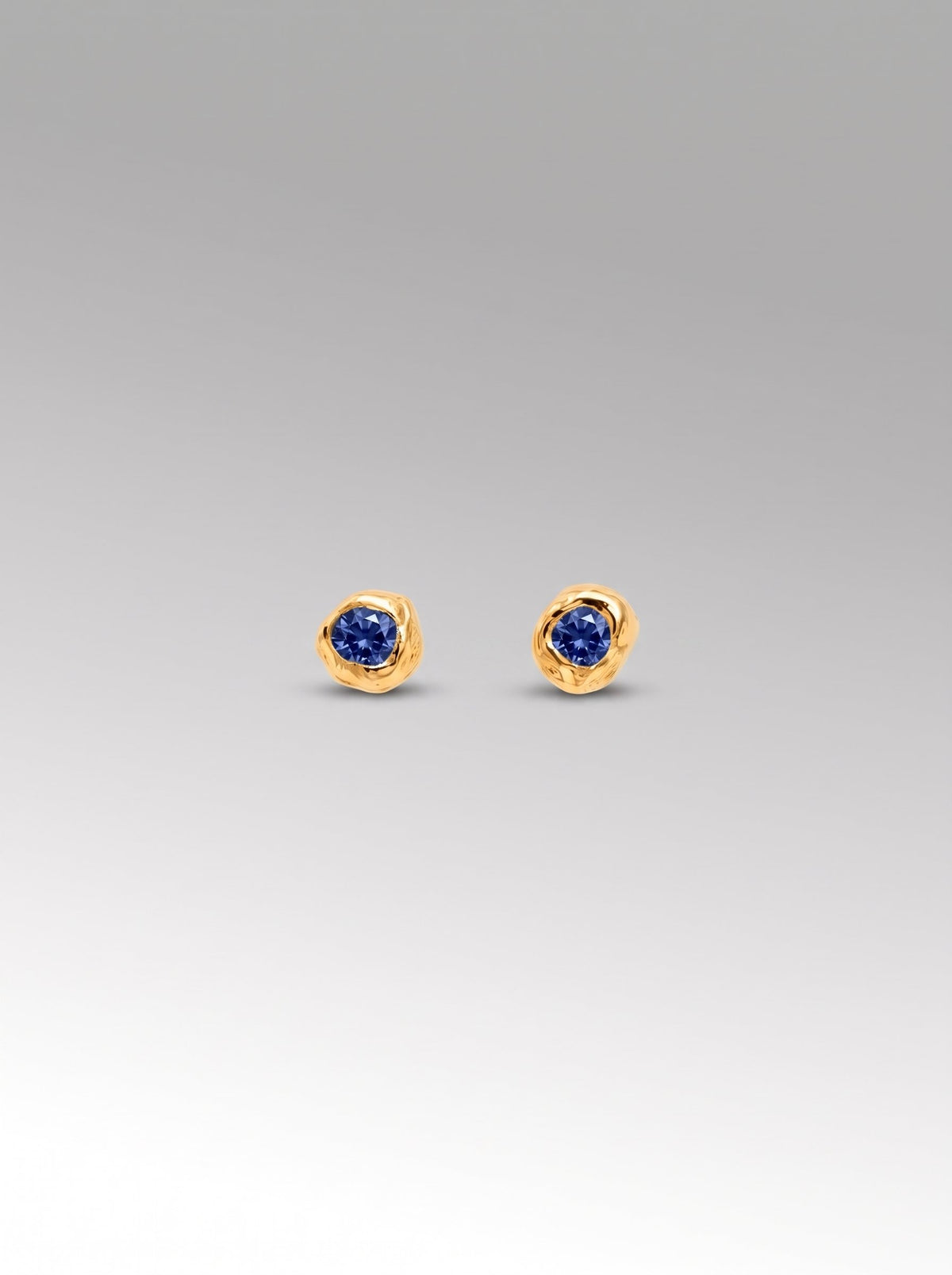 Semillas earrings – Gold Plated / Sapphire