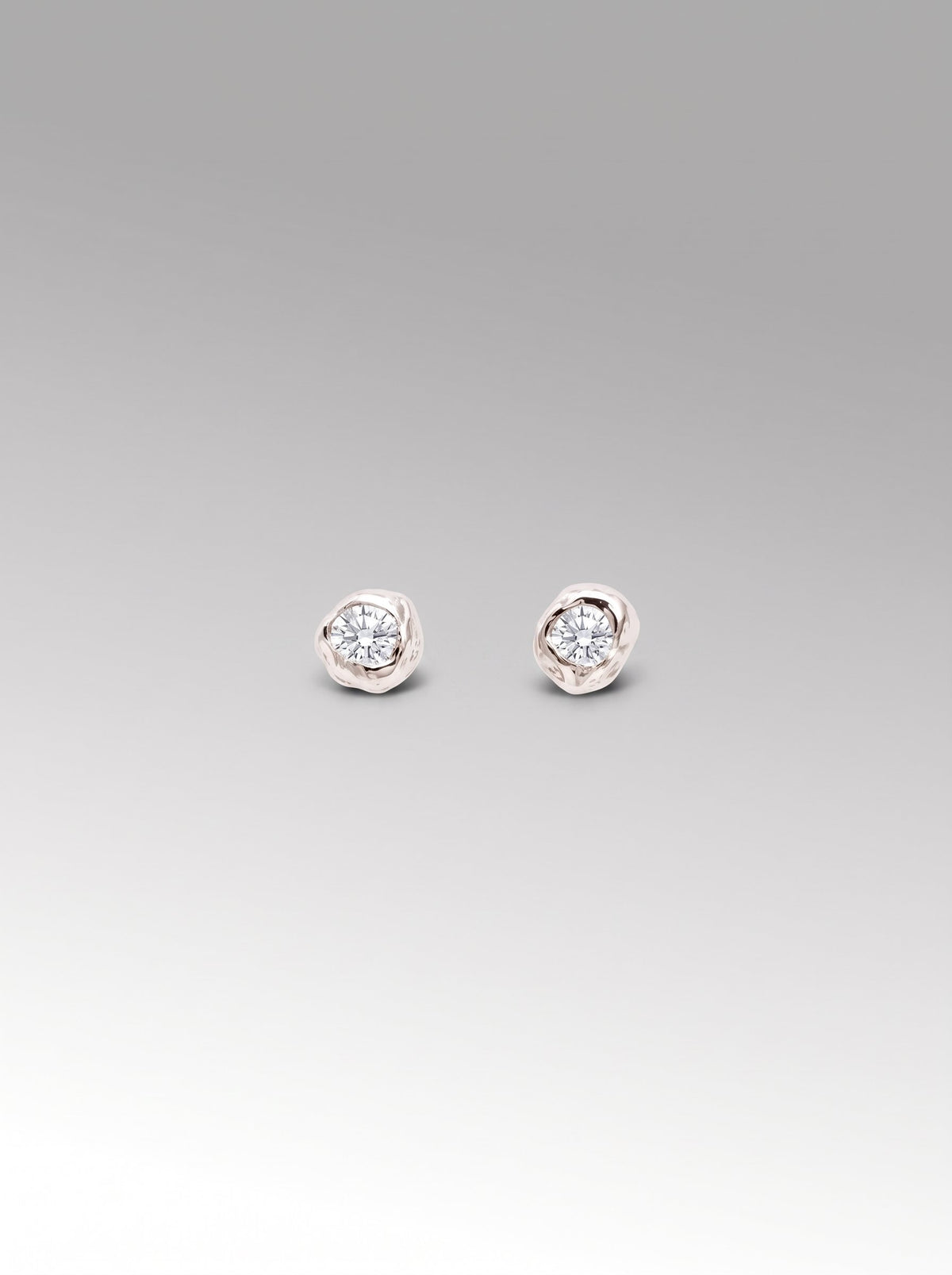 Semillas earrings – Silver / White