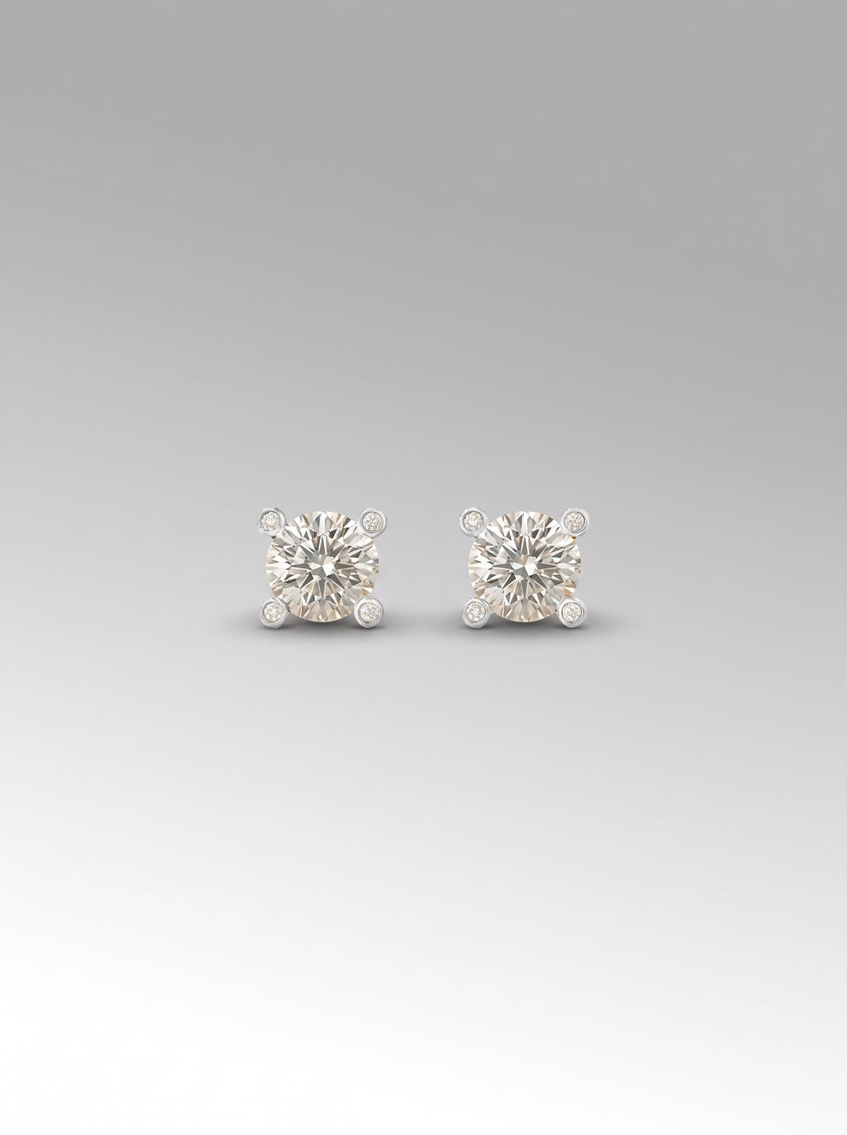Solitario con Garras earrings – Silver
