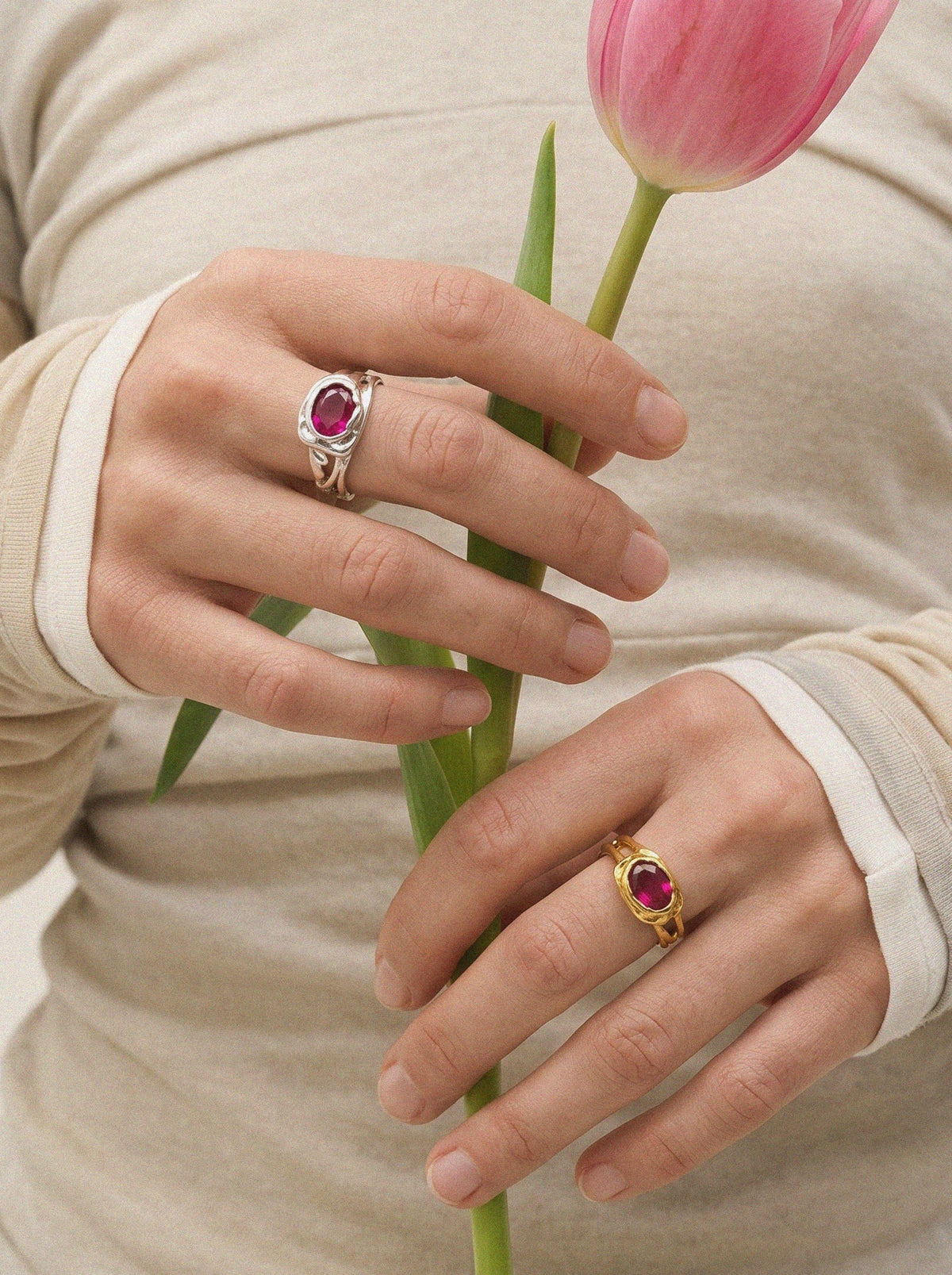 Tulipan ring – Ruby